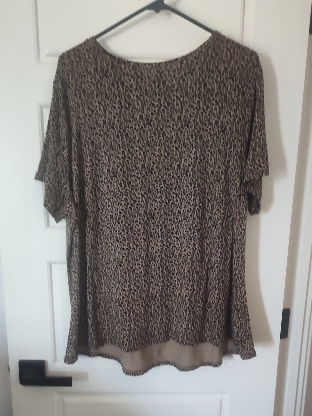 Old Navy Leopard-Print Short Sleeve Tunic in Brown and Black